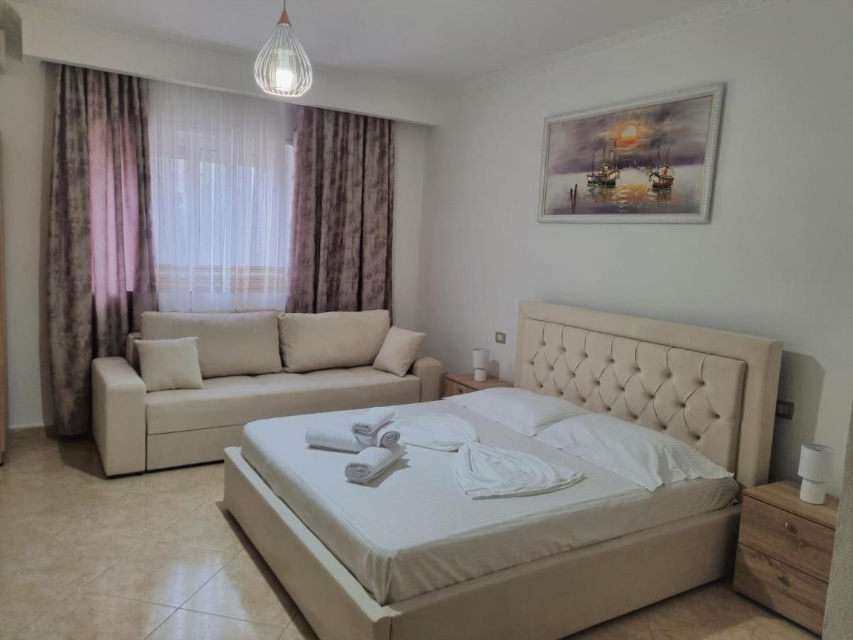 My Holiday House Hotel Durrës Eksteriør billede