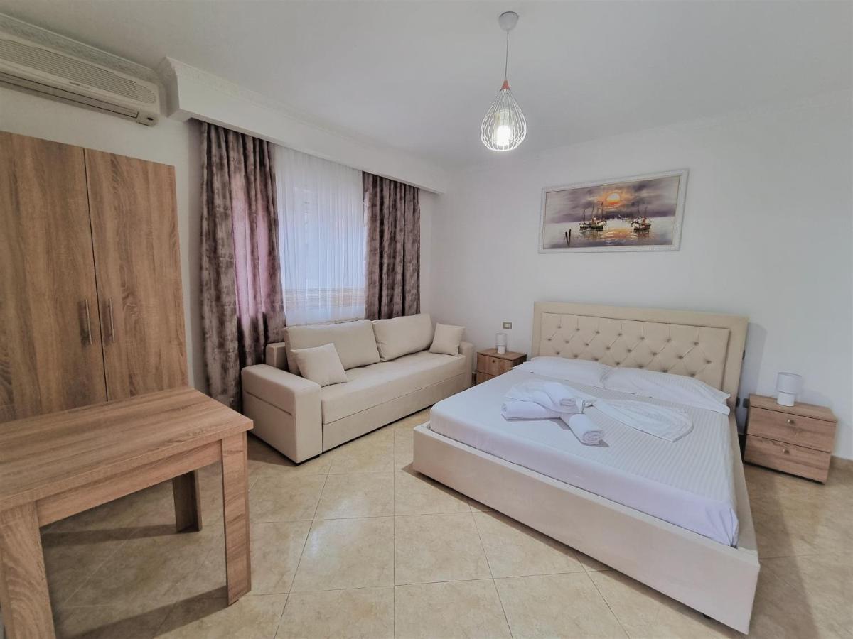 My Holiday House Hotel Durrës Eksteriør billede