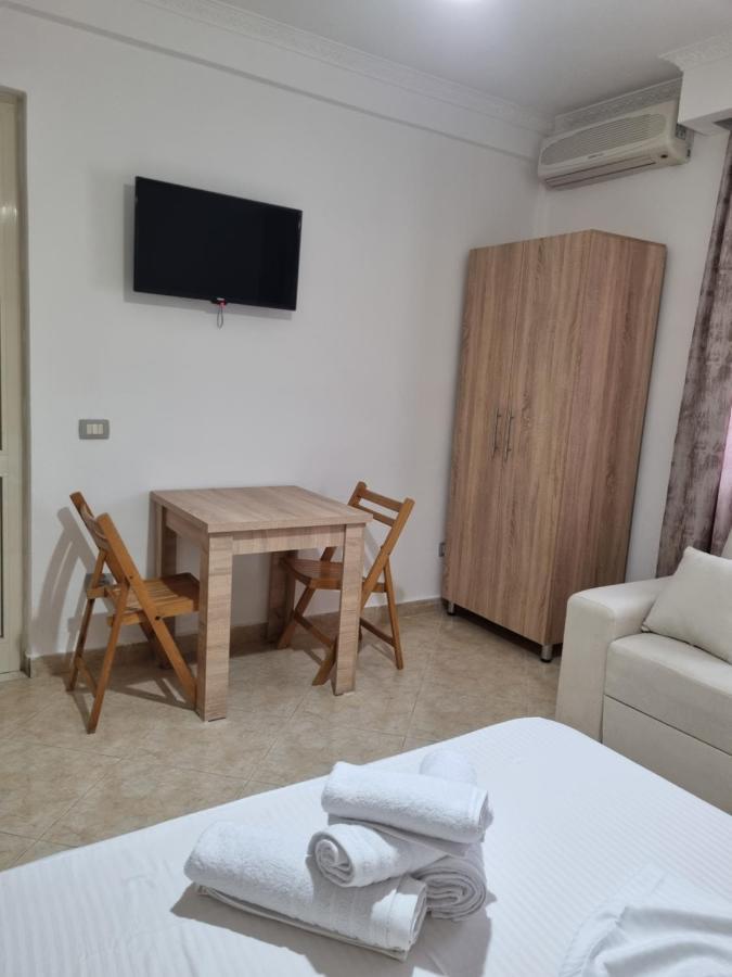 My Holiday House Hotel Durrës Eksteriør billede