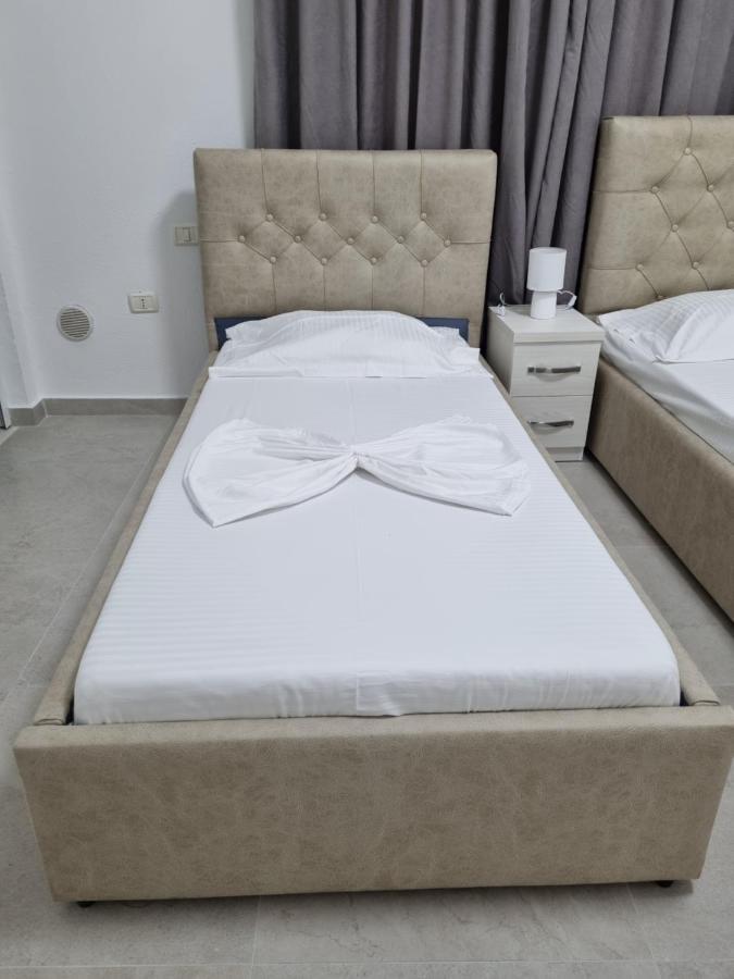 My Holiday House Hotel Durrës Eksteriør billede