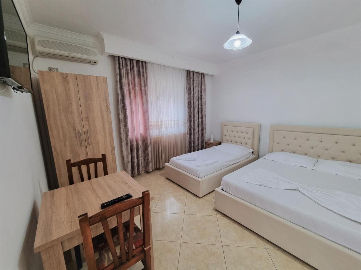 My Holiday House Hotel Durrës Eksteriør billede