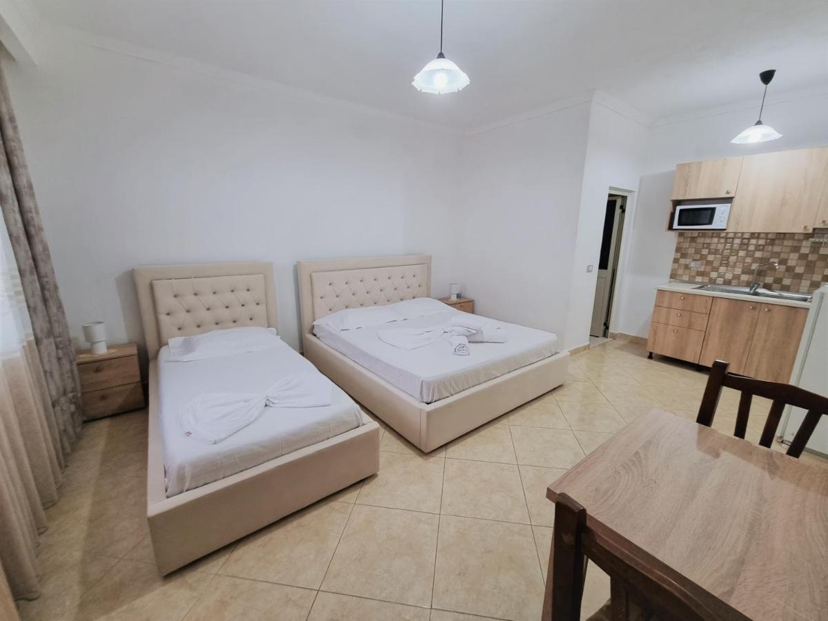 My Holiday House Hotel Durrës Eksteriør billede
