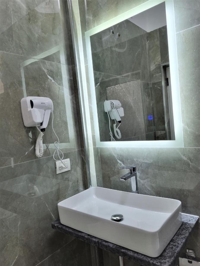My Holiday House Hotel Durrës Eksteriør billede